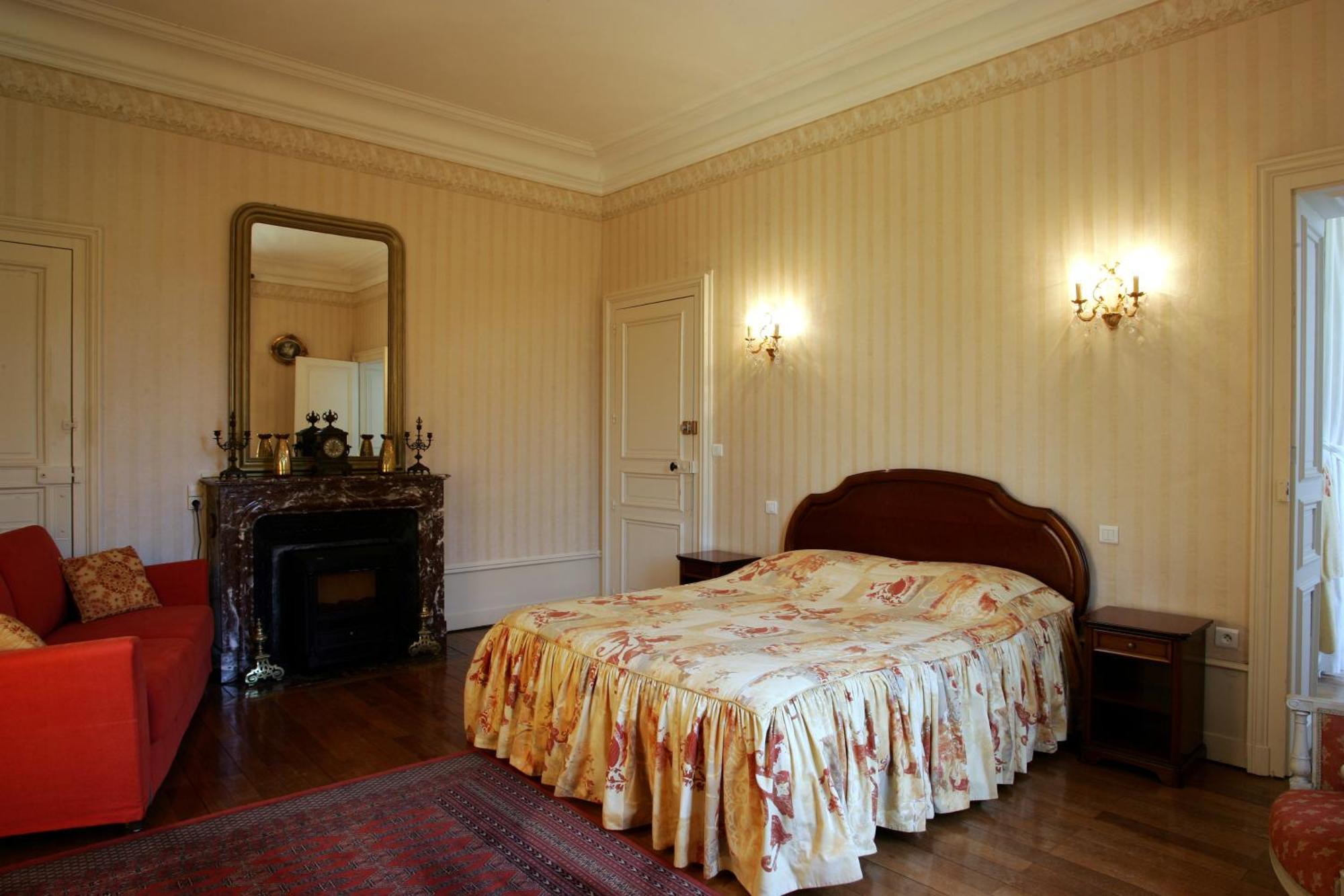 Chateau De Montbraye Parigné-lʼÉvêque Екстериор снимка