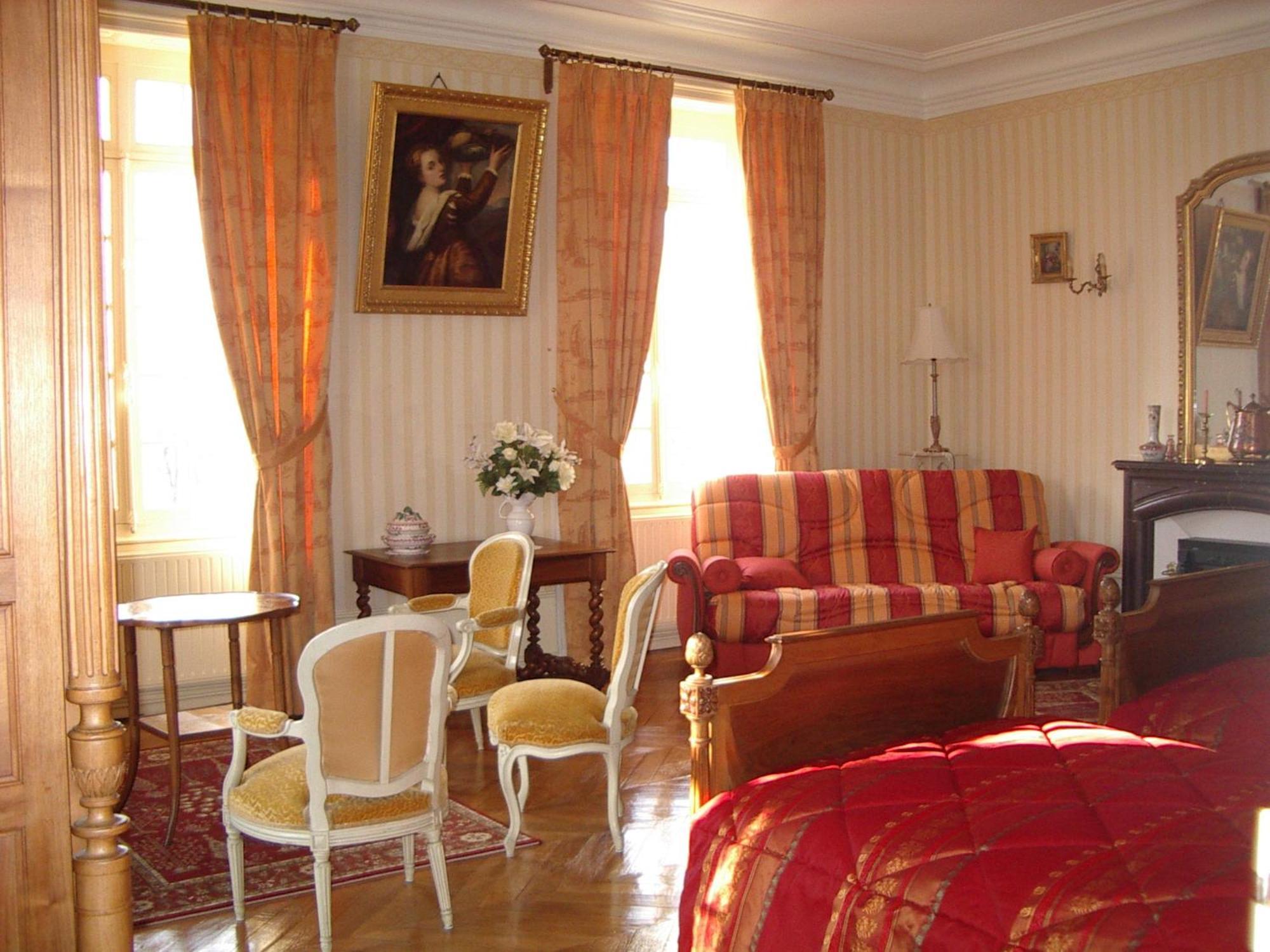 Chateau De Montbraye Parigné-lʼÉvêque Екстериор снимка