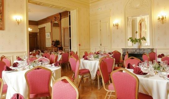 Chateau De Montbraye Parigné-lʼÉvêque Екстериор снимка